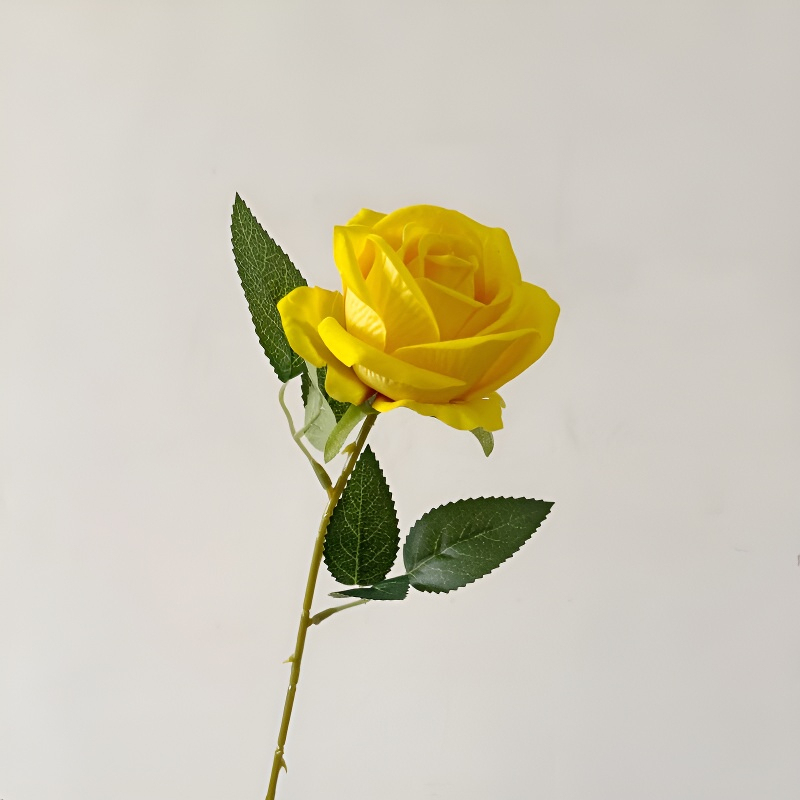 Hochzeitsdekorationen zum Valentinstag, Blumengestecke im Hotel