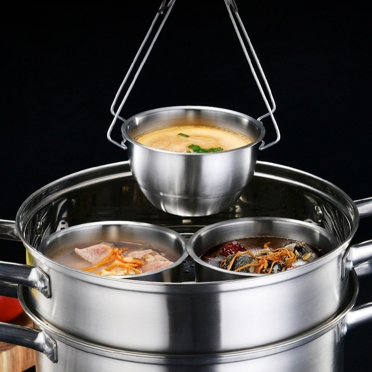 Eingedickte, gedämpfte Eiercremeschüssel