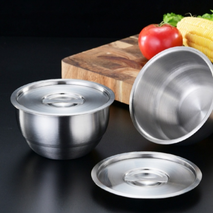 Eingedickte, gedämpfte Eiercremeschüssel