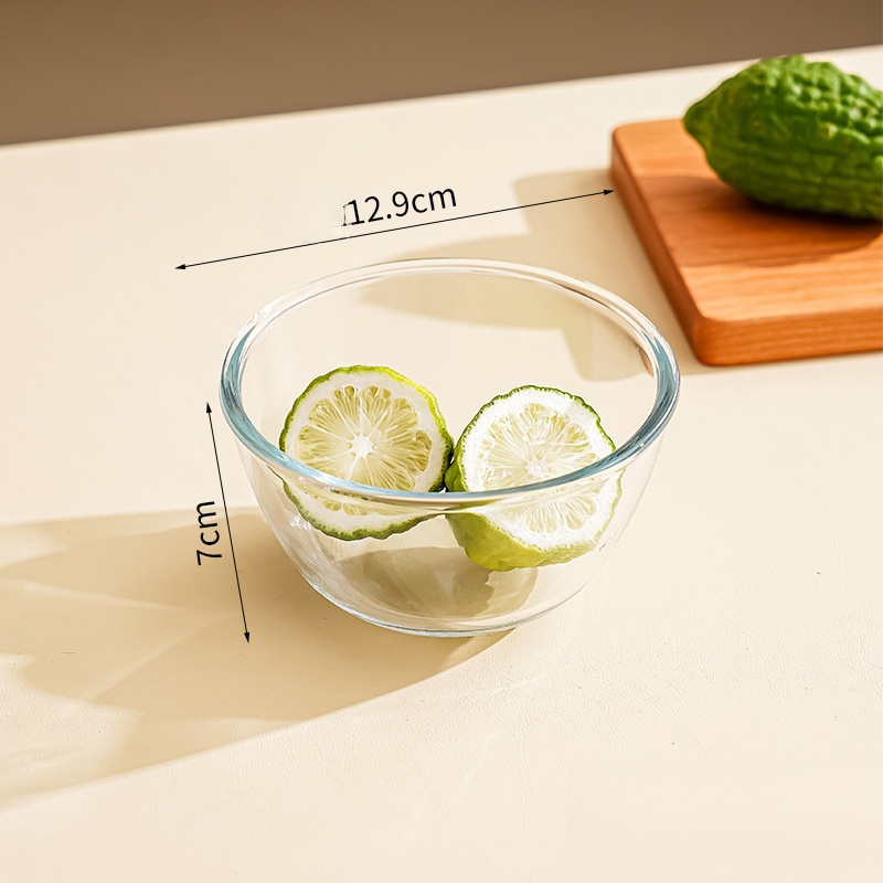 Transparente Glasschüssel für Salat