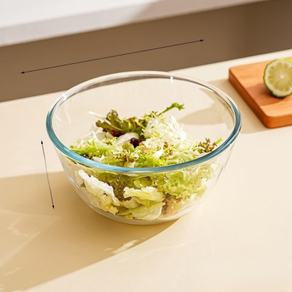 Transparente Glasschüssel für Salat