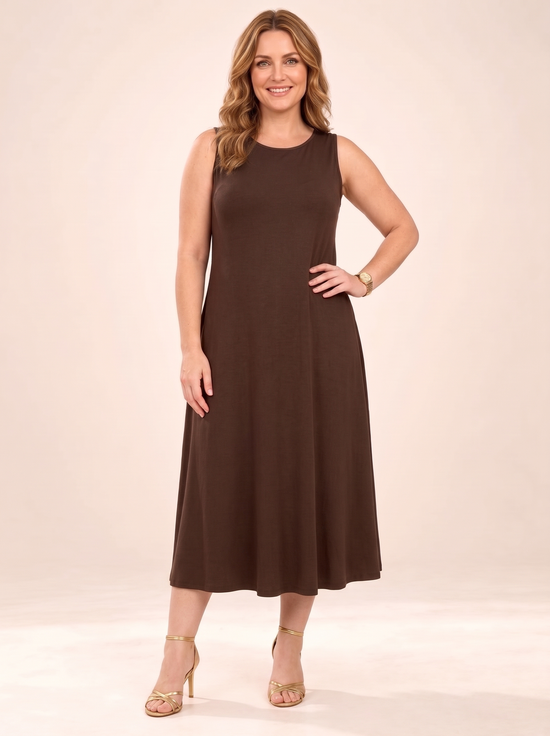 Women's Sleeveless Round Neck Slim Fit Midi Dress