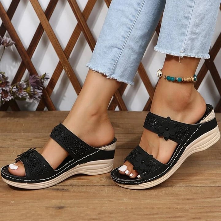 🔥Last Day Promotion 50% OFF - Floral Wedge Platform Orthopedic Sandals