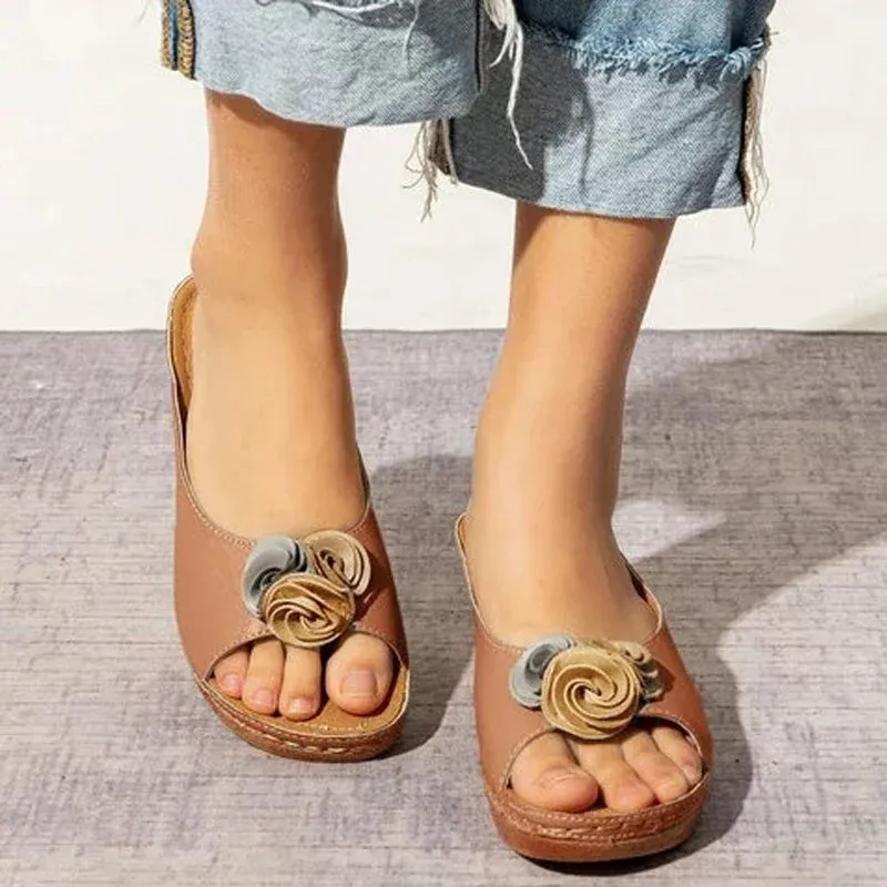 🔥2025 Hot Sale New Arrival🔥Womens Comfy Leather Solid Flower Strap Wedge Sandals