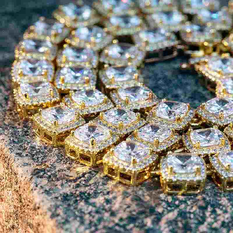 10mm Clustered Tennis Chain in Gold