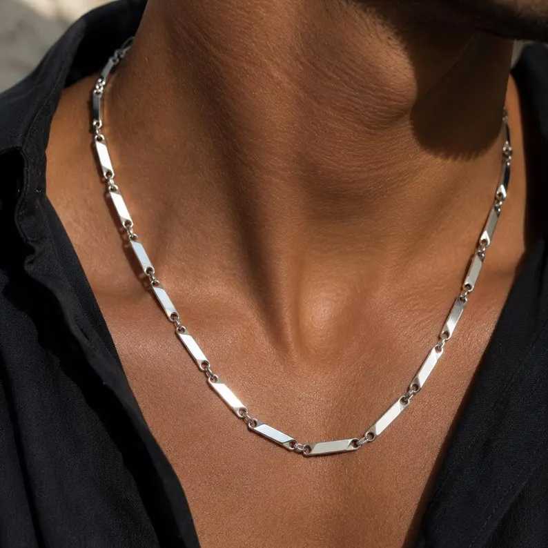 Mens Stainless Steel Twisted Bar Link Chain