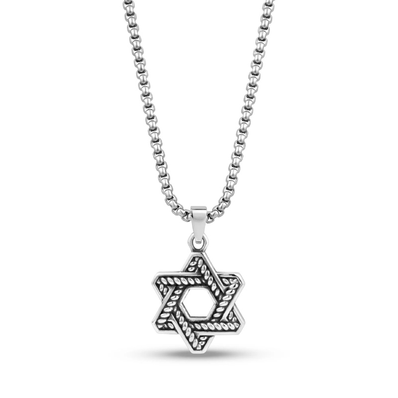 Detailed Cable Star Pendant Necklace