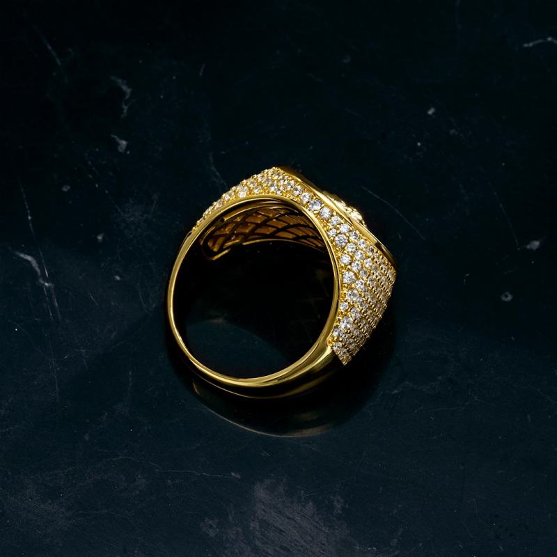 Scarab Ring in Gold