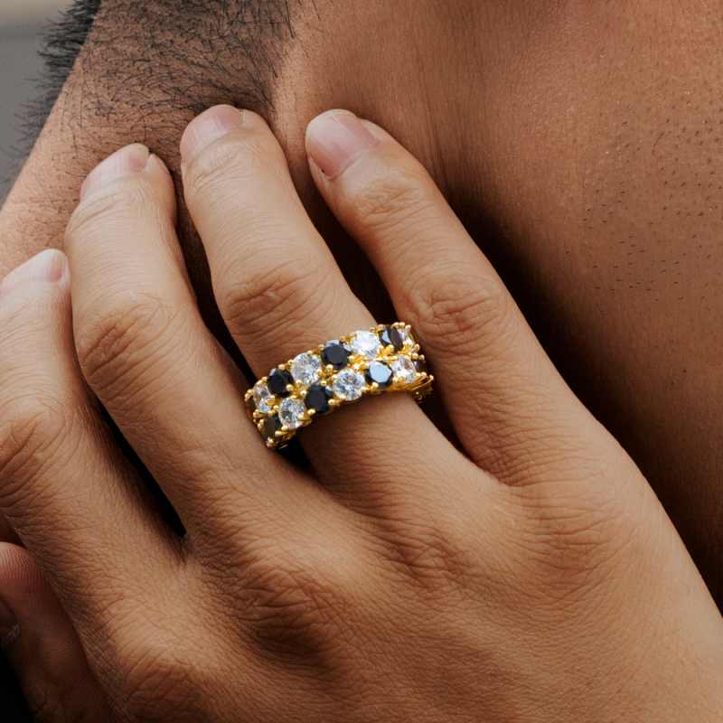 Band Ring in Gold