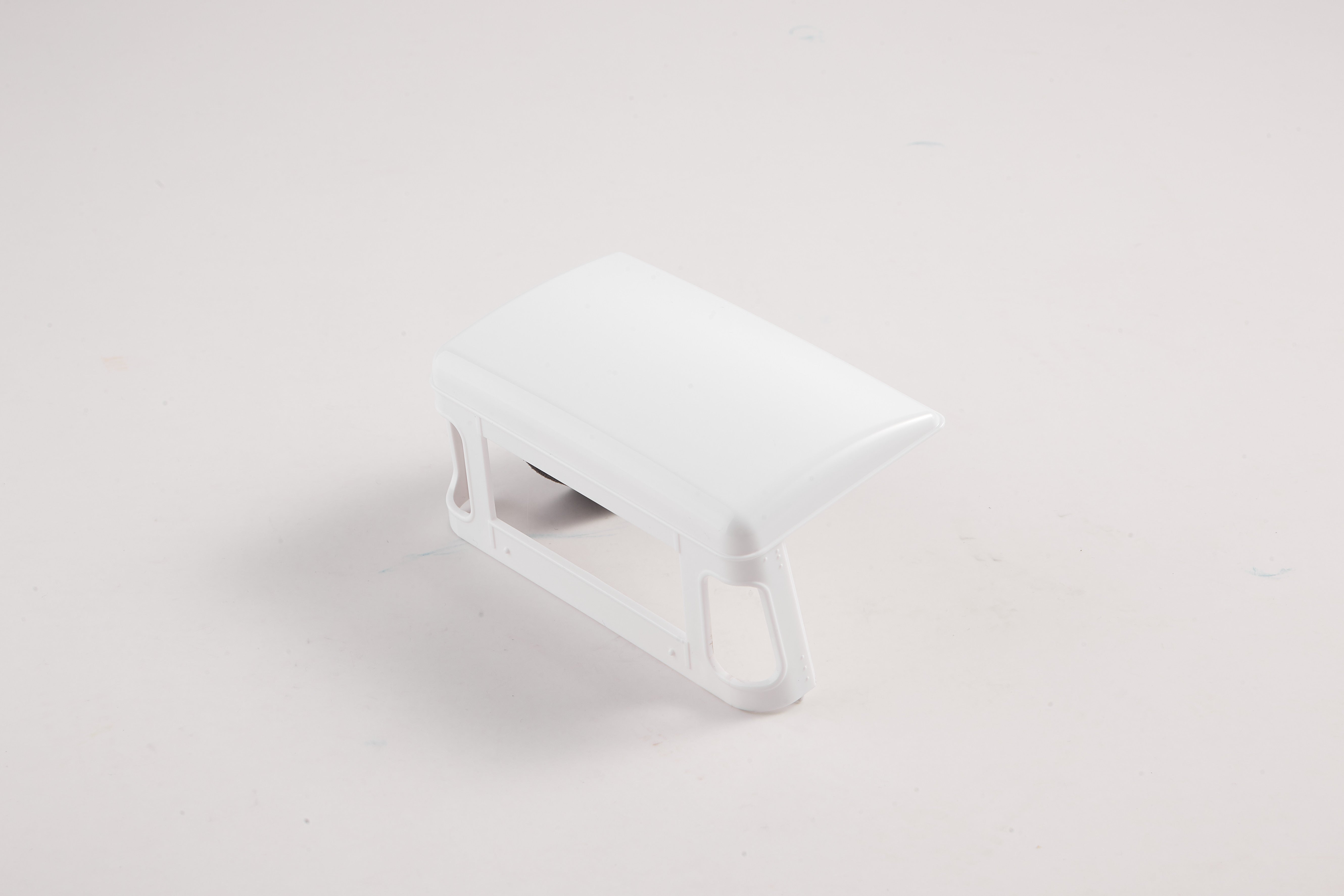 Short white roof accessory for 1:12 Land Rover RC model.