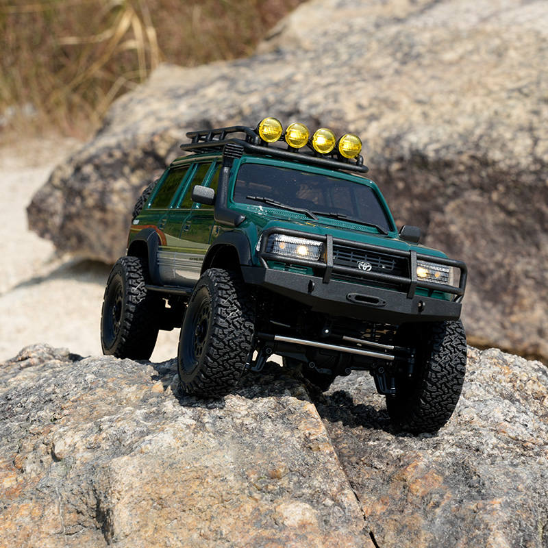 FMS 1:18 FCX18 II LC80 Toyota Land Cruiser 80 RTR Brushed (160mm Wheelbase)