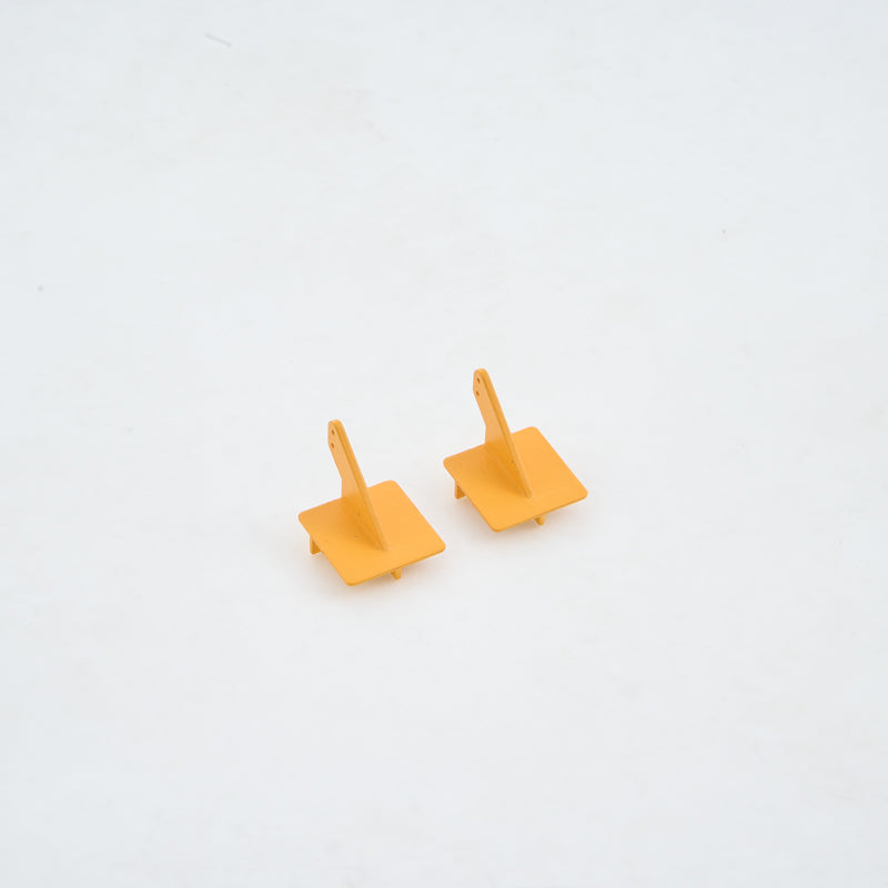 Two yellow plastic 800mm beaver control horns.