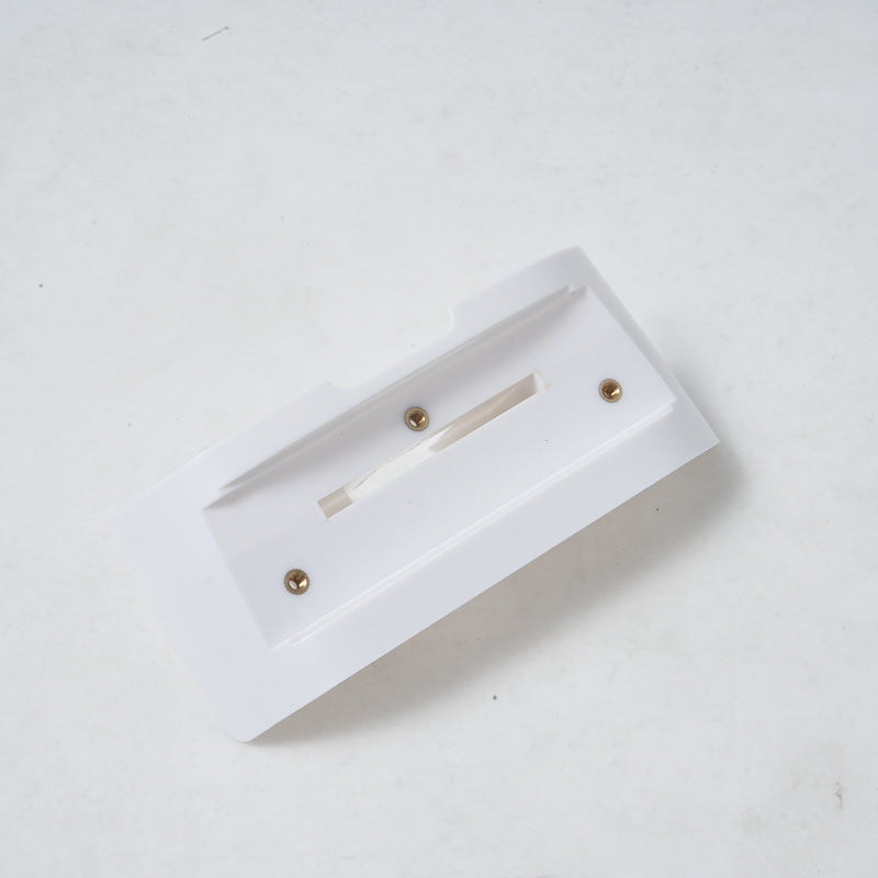 1400mm Kingfisher landing gear base, white plastic with brass hardware.