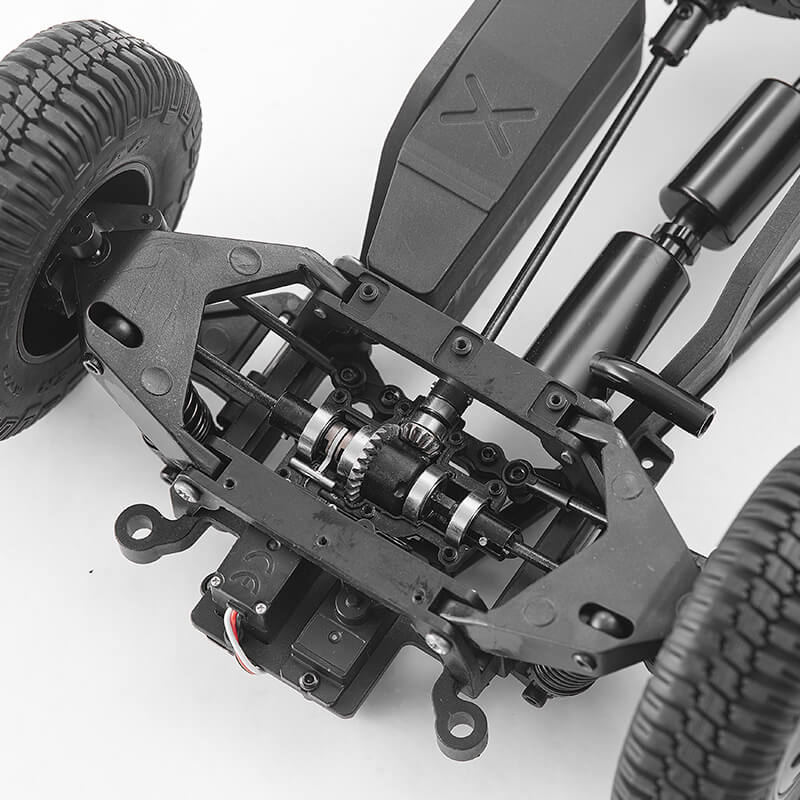 FMS 1:12 Hummer H1 chassis with detailed gearbox, metal gears, and suspension components.