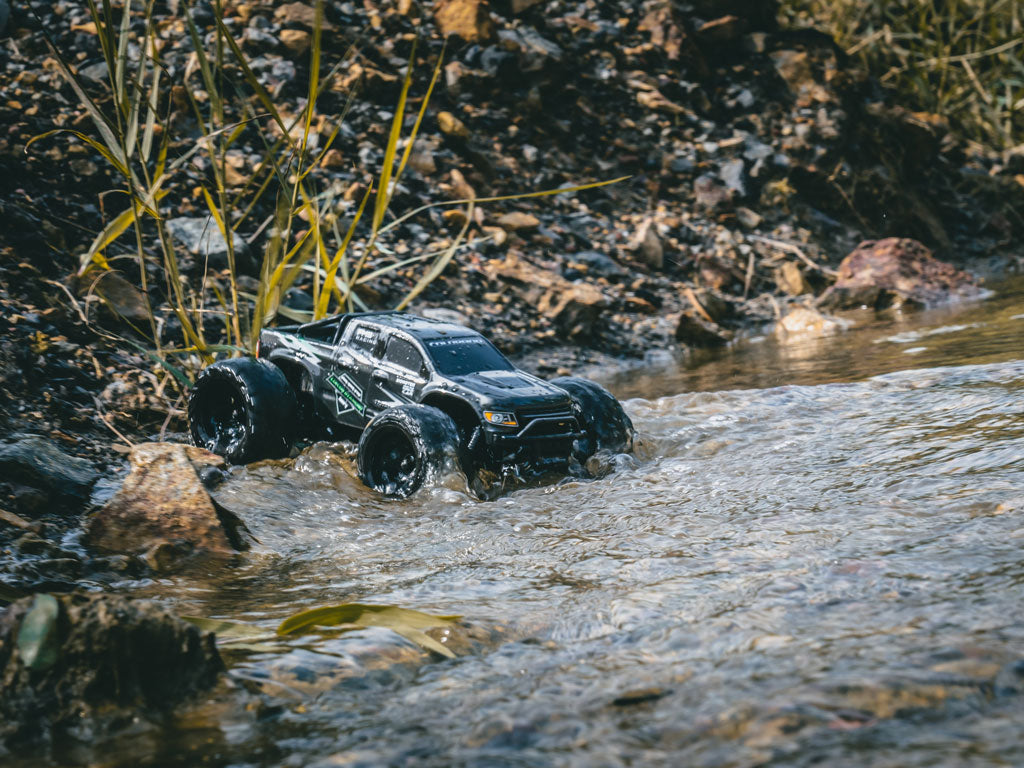 Blog Getting Started With Beginners A Complete Guide to Choosing the First Rc Monster Truck