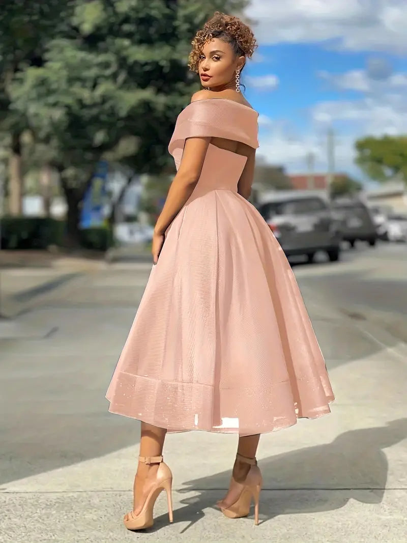 Stilvolles Trägerloses Abendkleid für festliche Anlässe im Herbst/Winter-Embercourt