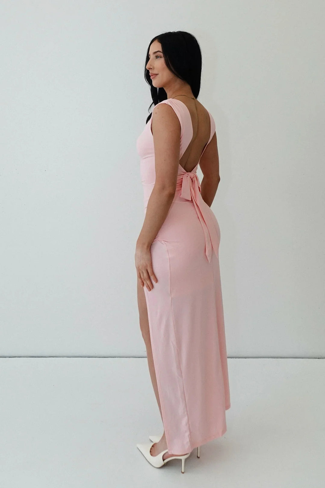 Rote enge Kleid mit Schlitz und Raffungen-Embercourt