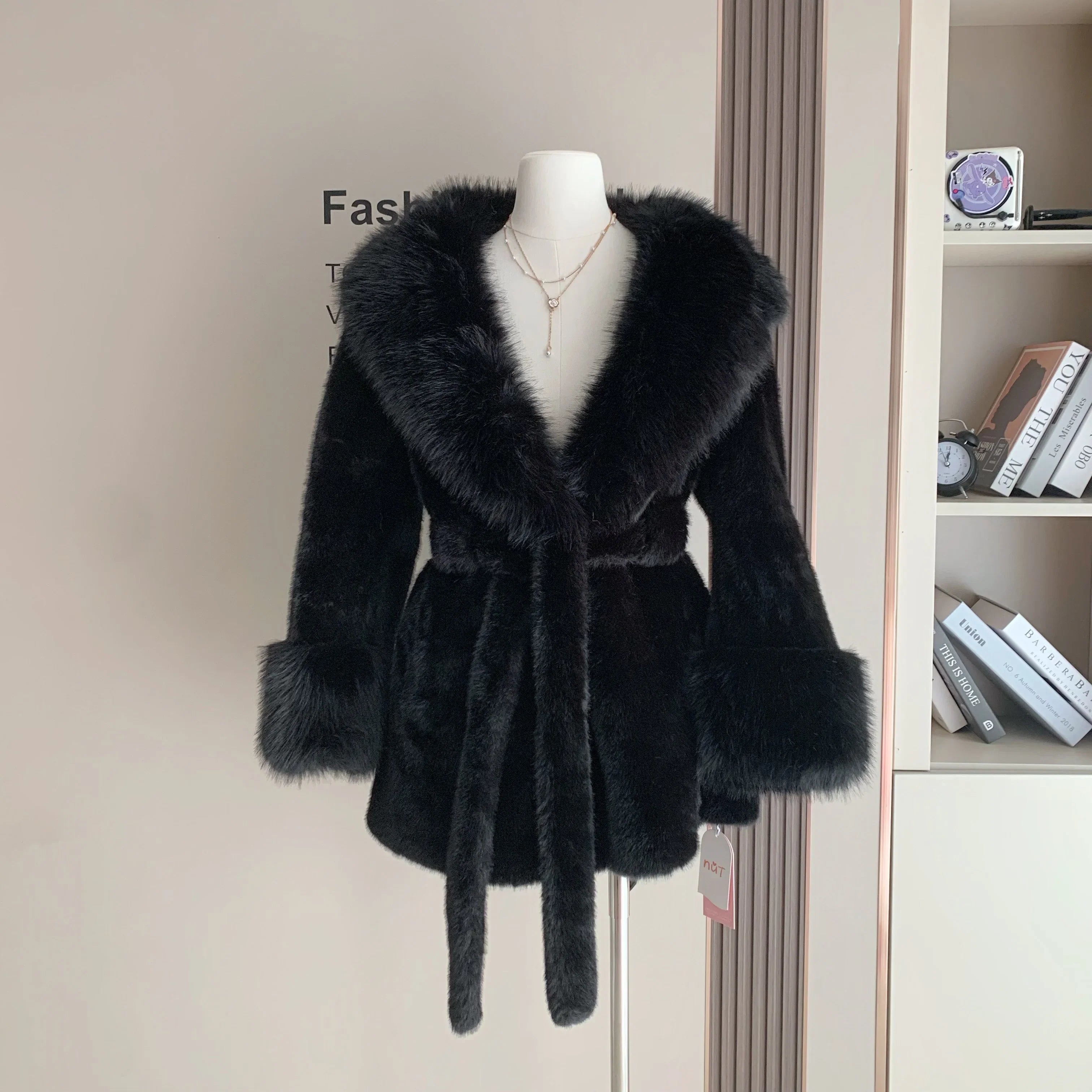 Jessa Mantel mit Kunstfellbesatz-Embercourt