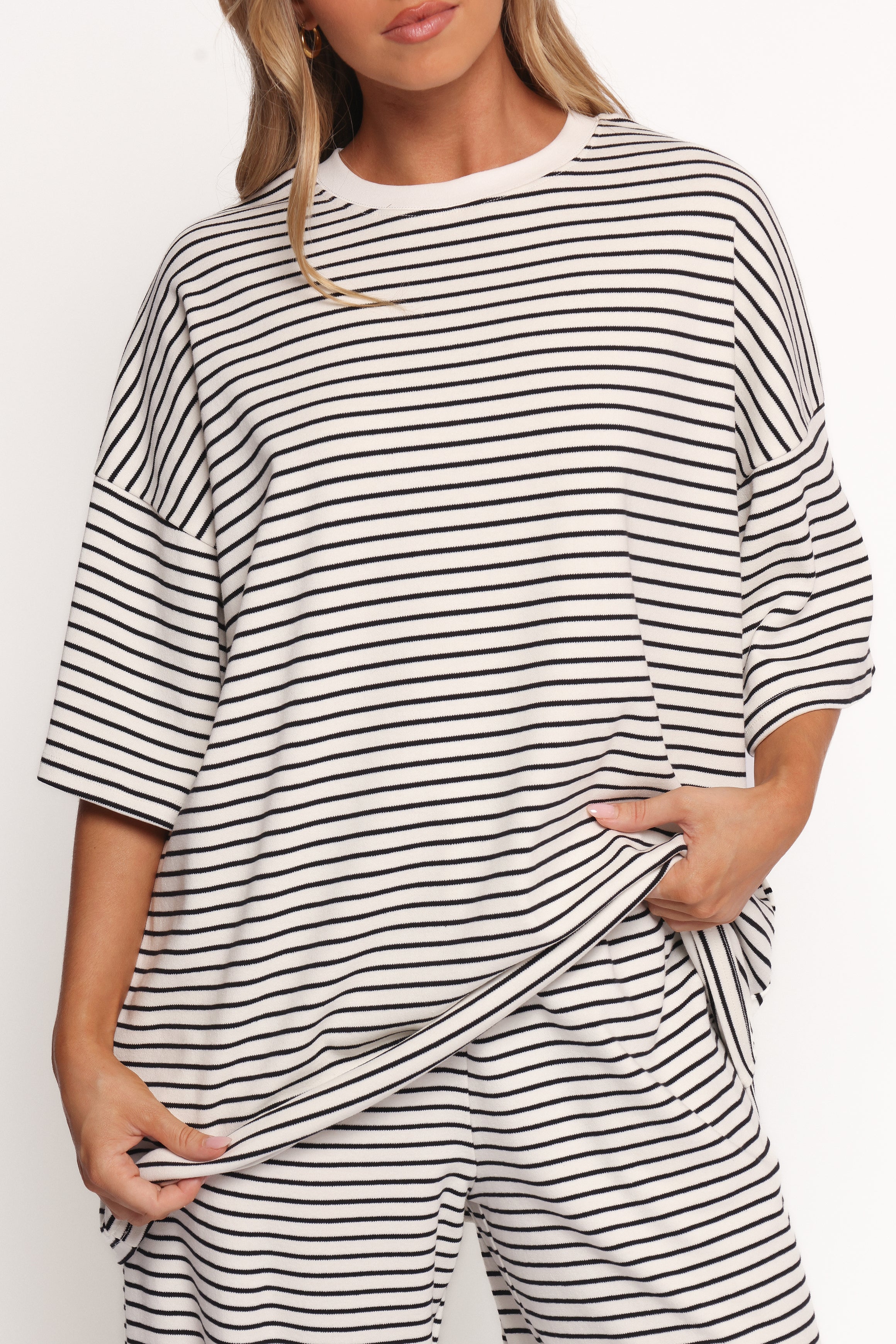 Wilda Oversized Tee - White Black Stripe-Lovveek