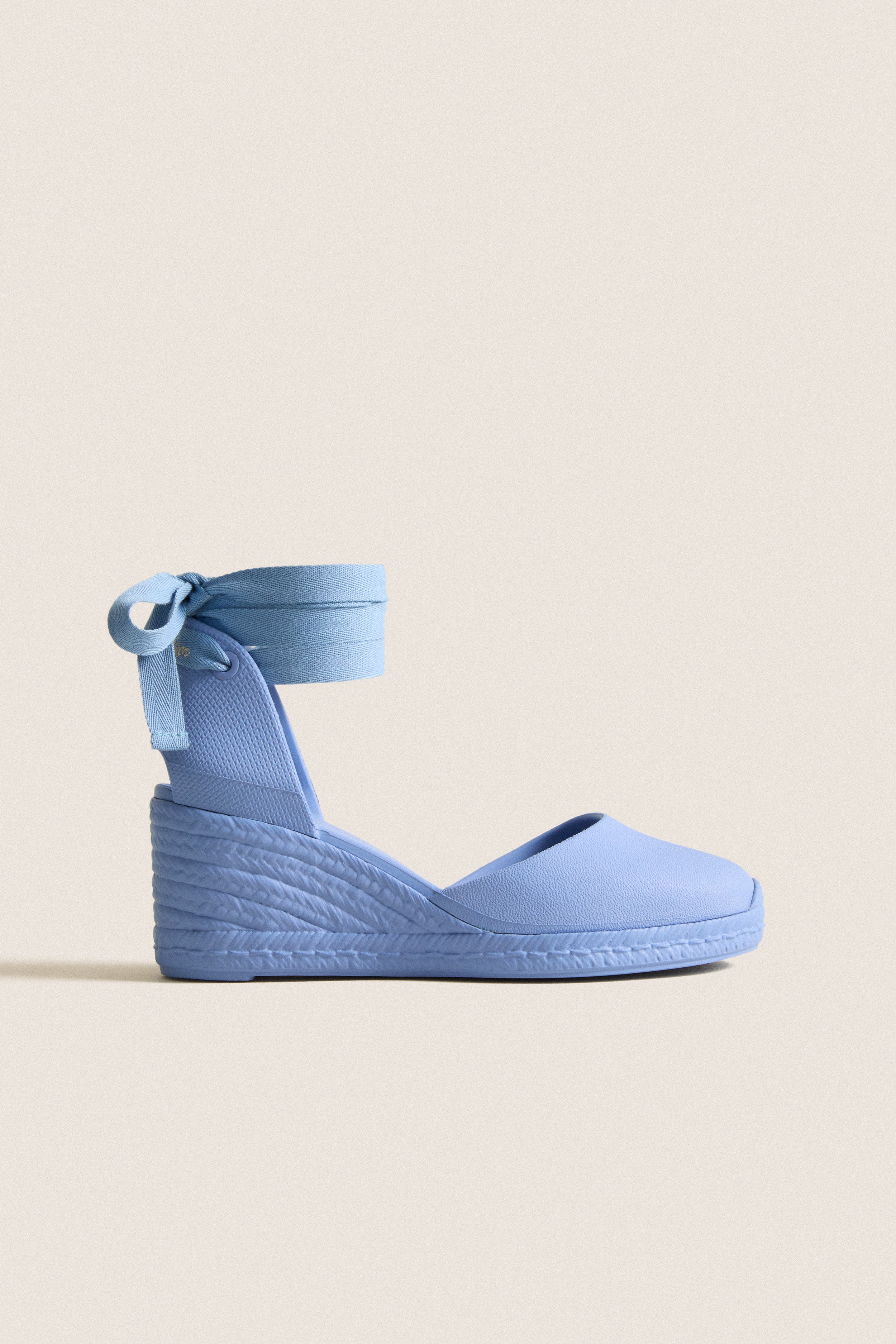 Azulon Careen Wedges-Get Girly