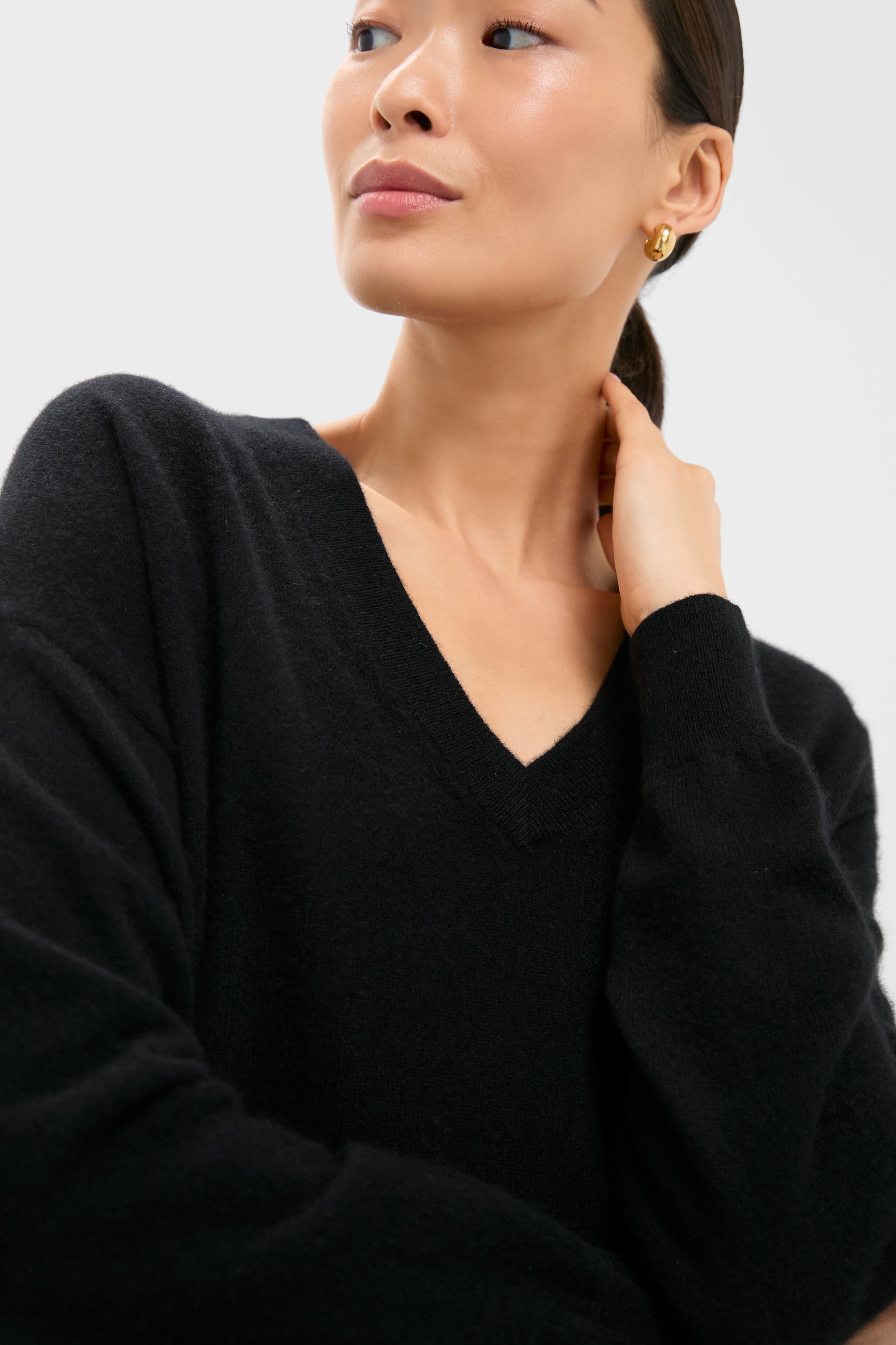Black Emma Cashmere Boyfriend V-Neck Sweater-Get Girly