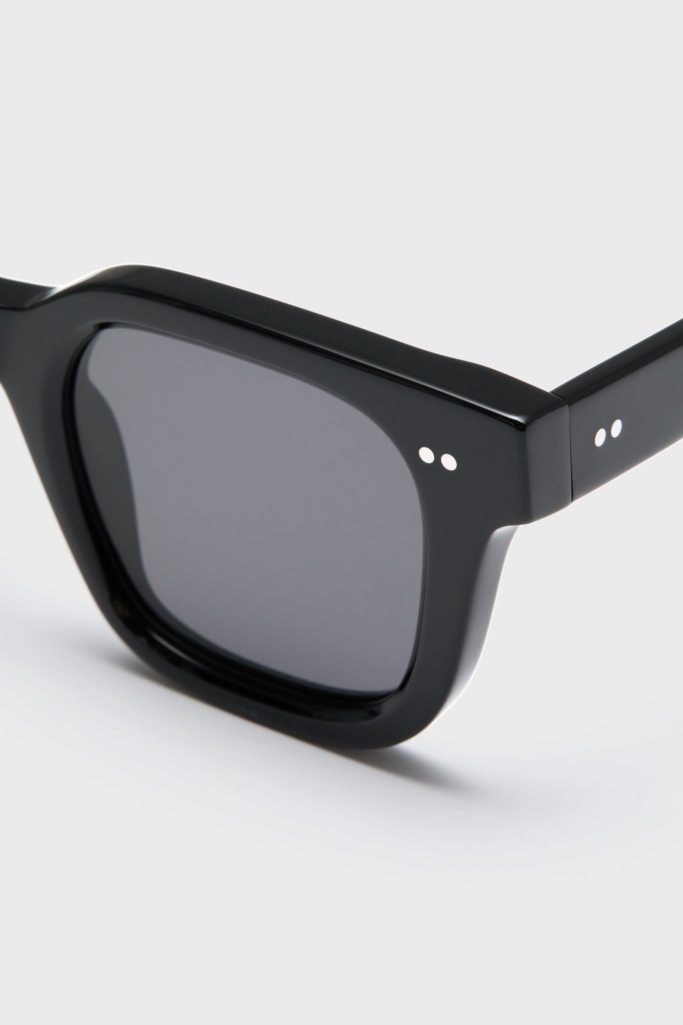 04 Black Sunglasses-Get Girly