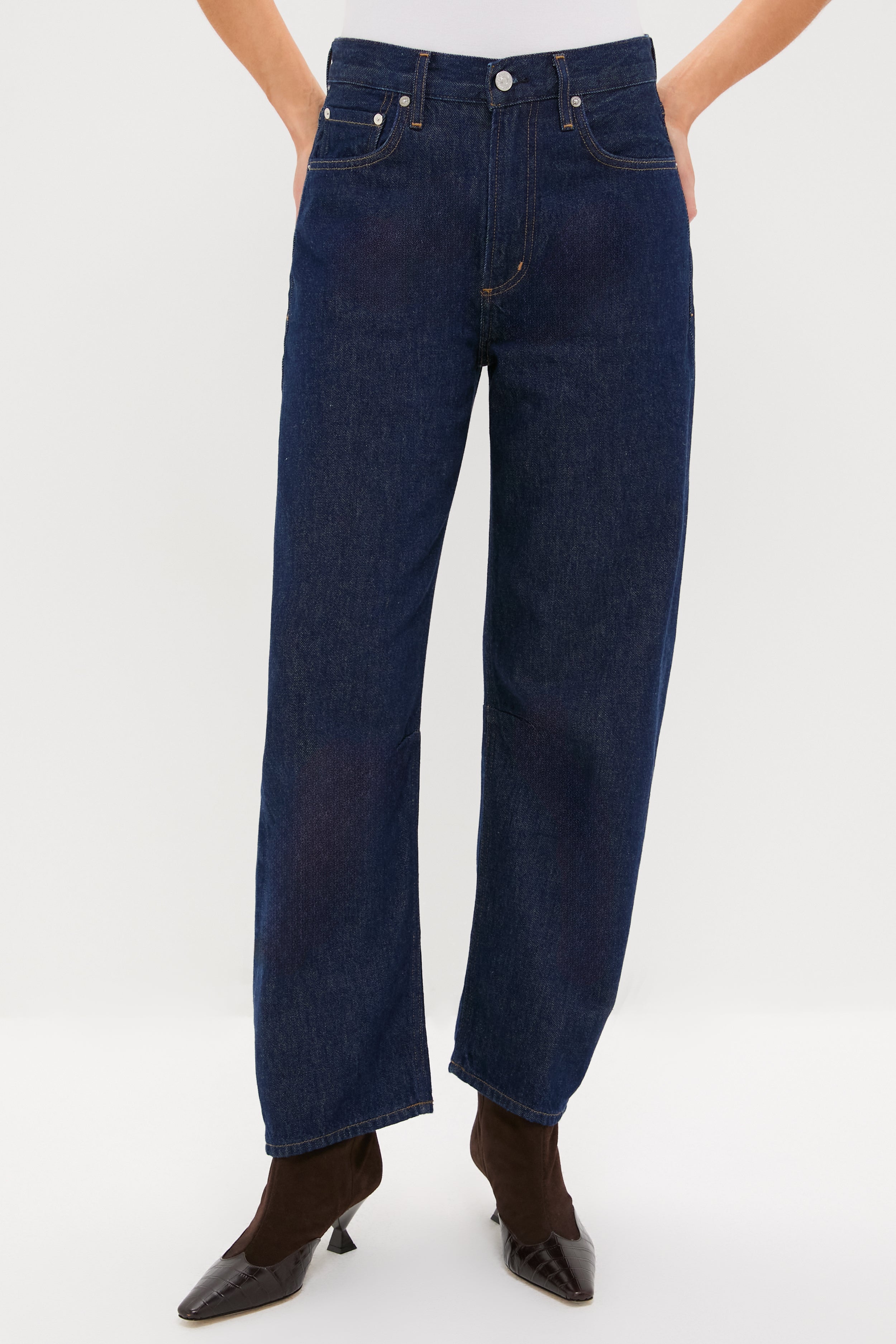 Amherst Miro Jean-Get Girly