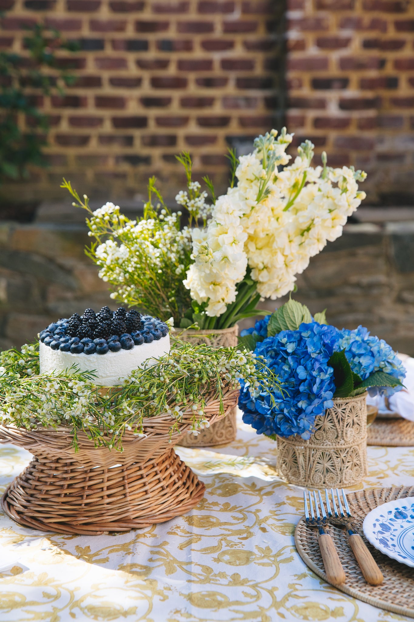 Wicker Cake Stand-Get Girly