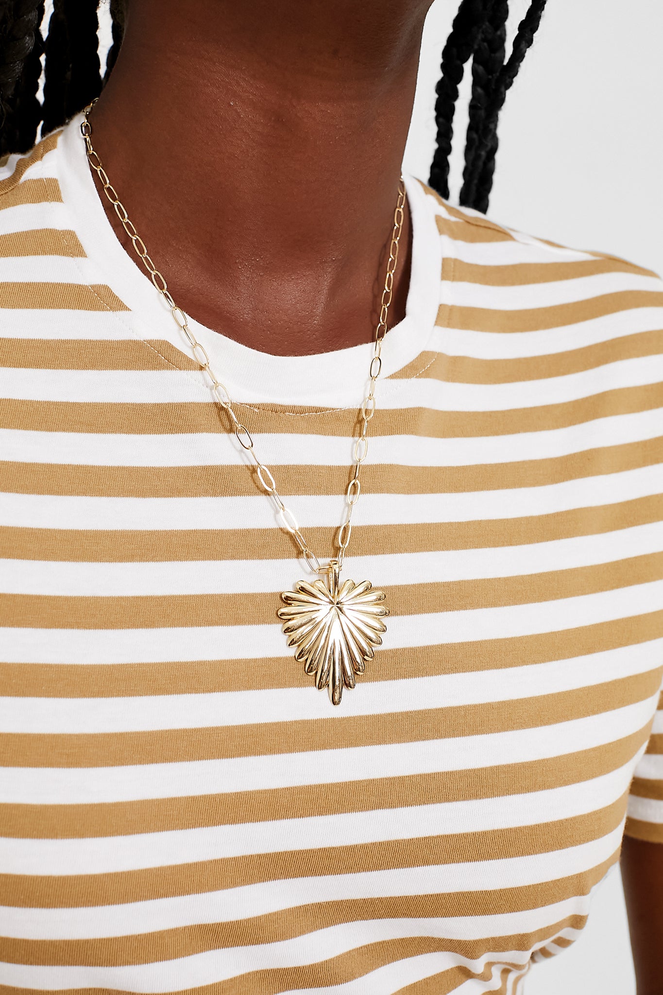 The White and Beige Modern-Get Girly