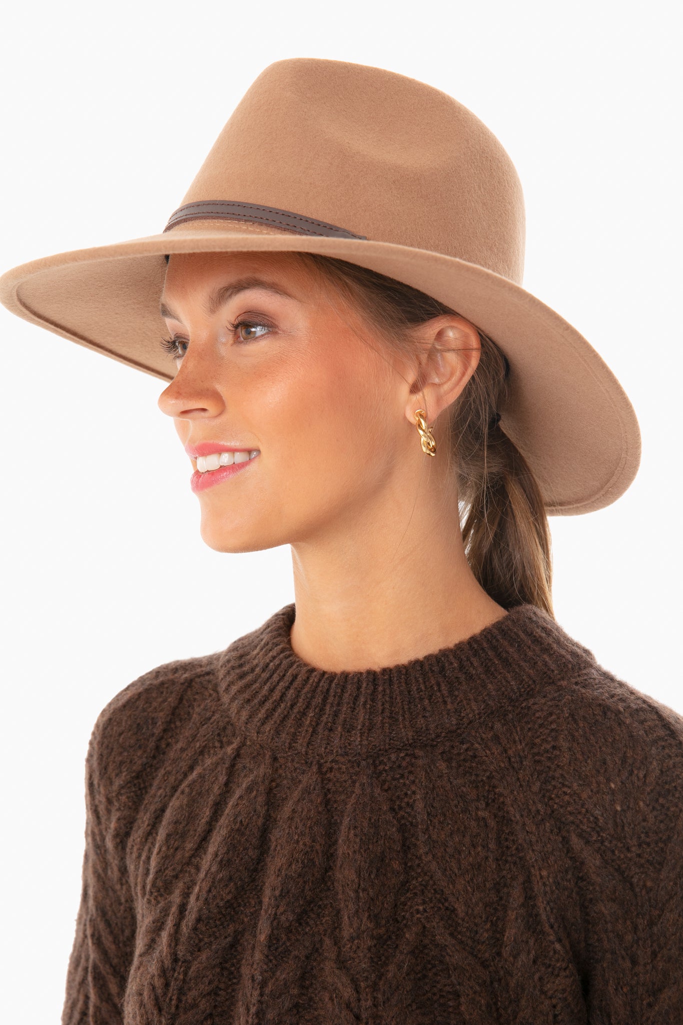 Camel Tack Fedora-Get Girly