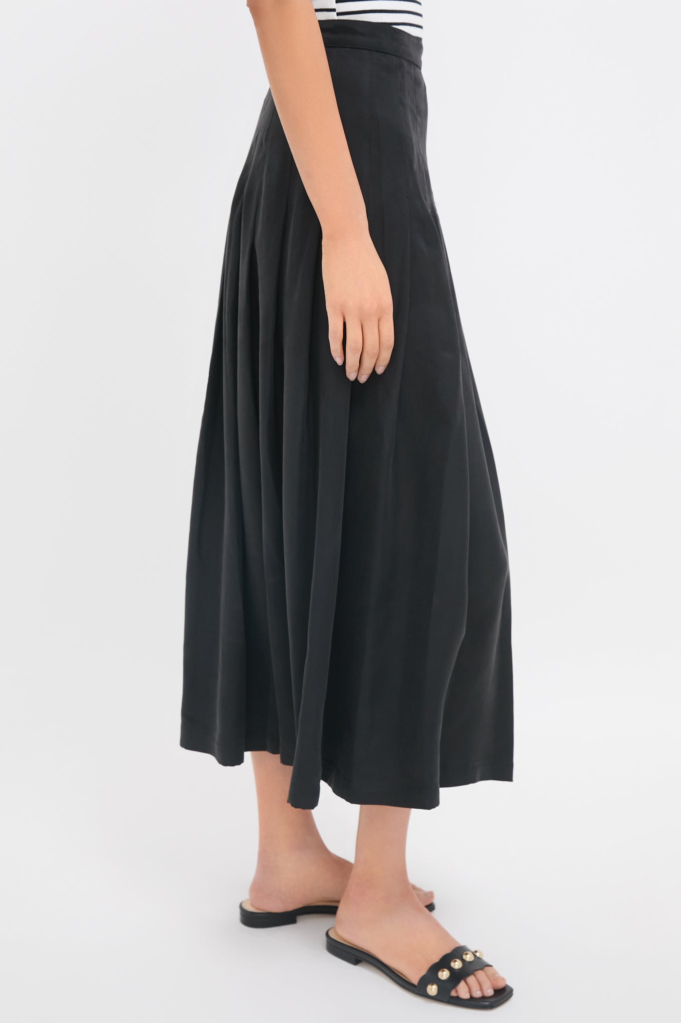 Black Atelier Pleated Maxi Skirt-Get Girly