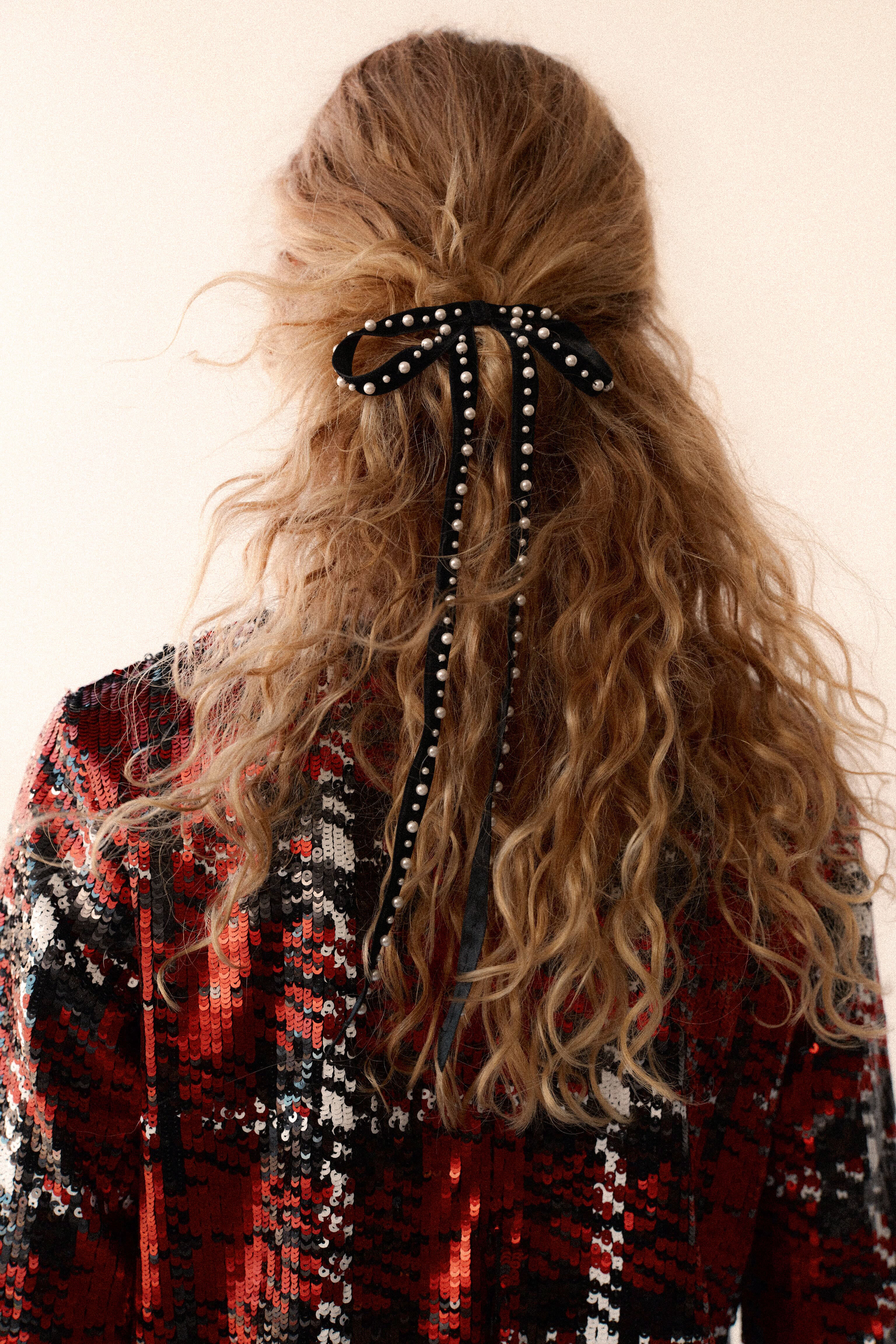 Black Pearl Annalee Bow Barrette-Get Girly