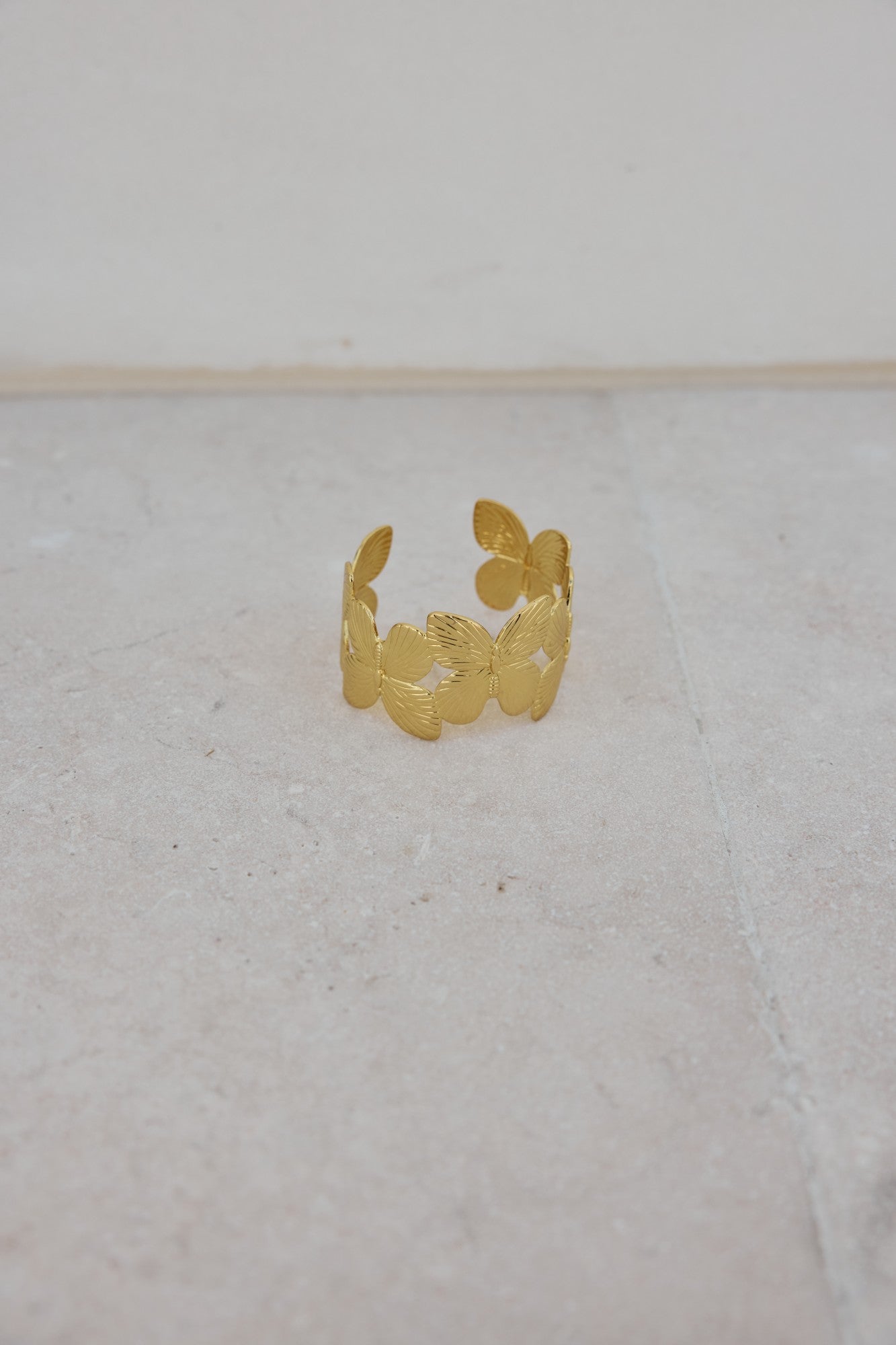 18k Gold Plated Floral Breeze Cuff Bracelet Gold-Trogz