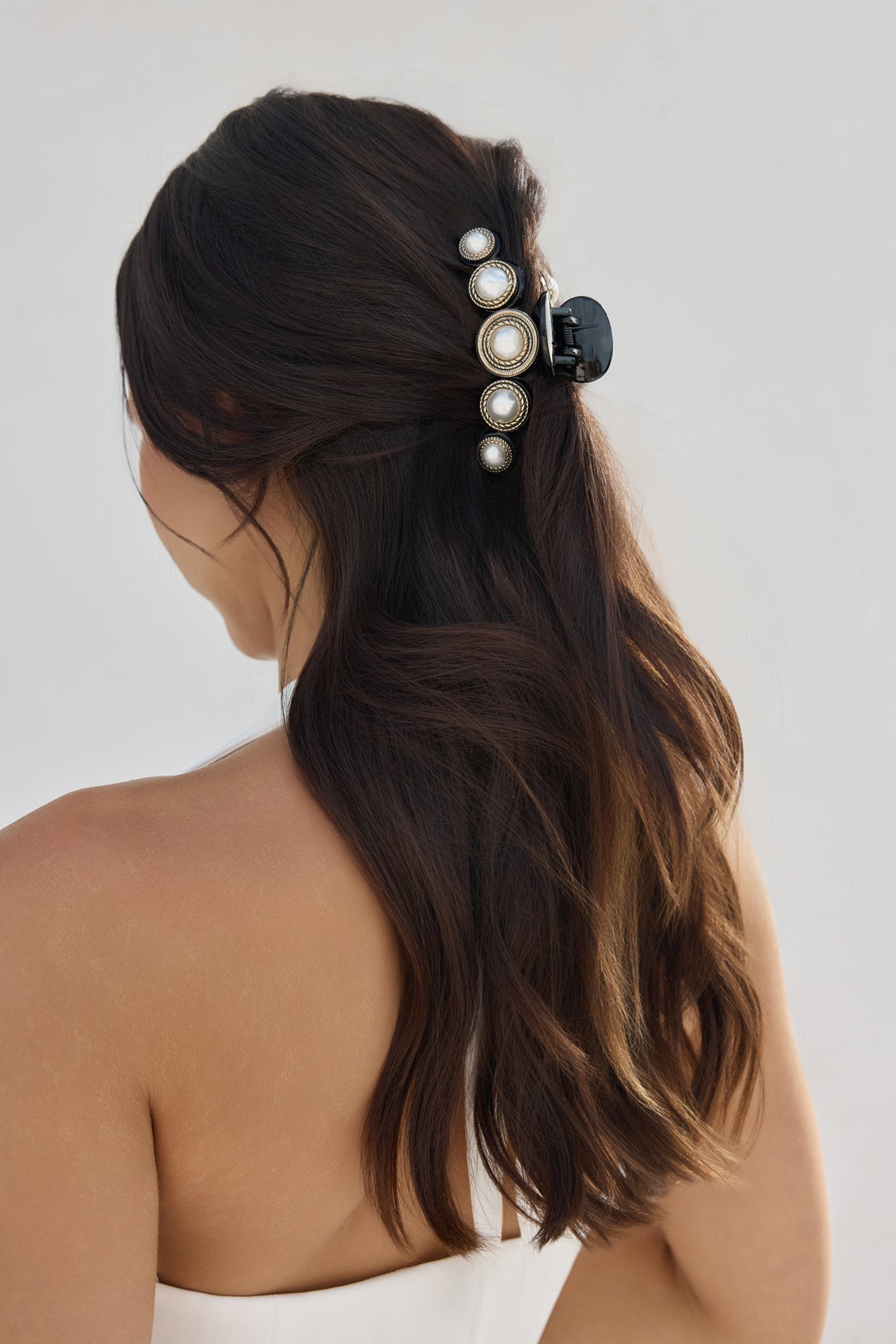 Pretty Statement Claw Clip Black-Trogz