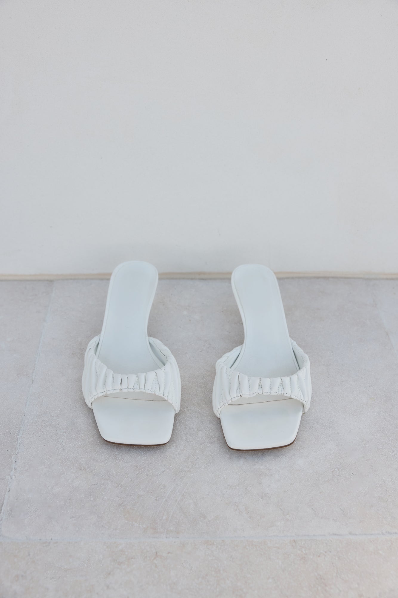 Pilar Heel White-Trogz