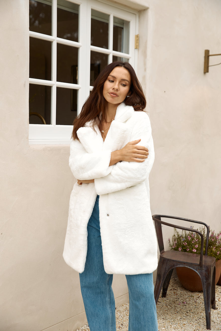 Fuzzy Feeling Coat White-Trogz