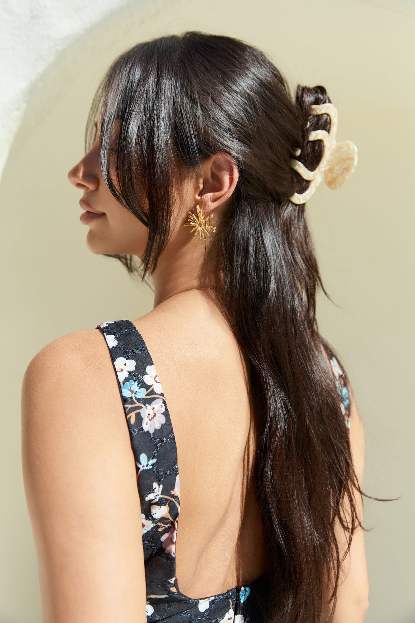 Mermaid Watch Claw Clip Nude-Trogz