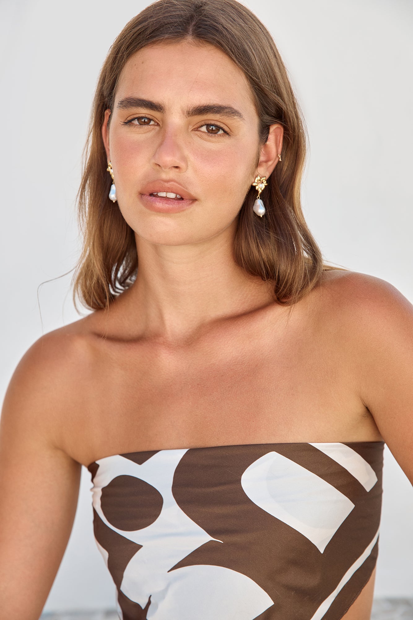 18K Gold Plated Pearl Gems Earrings Gold-Trogz