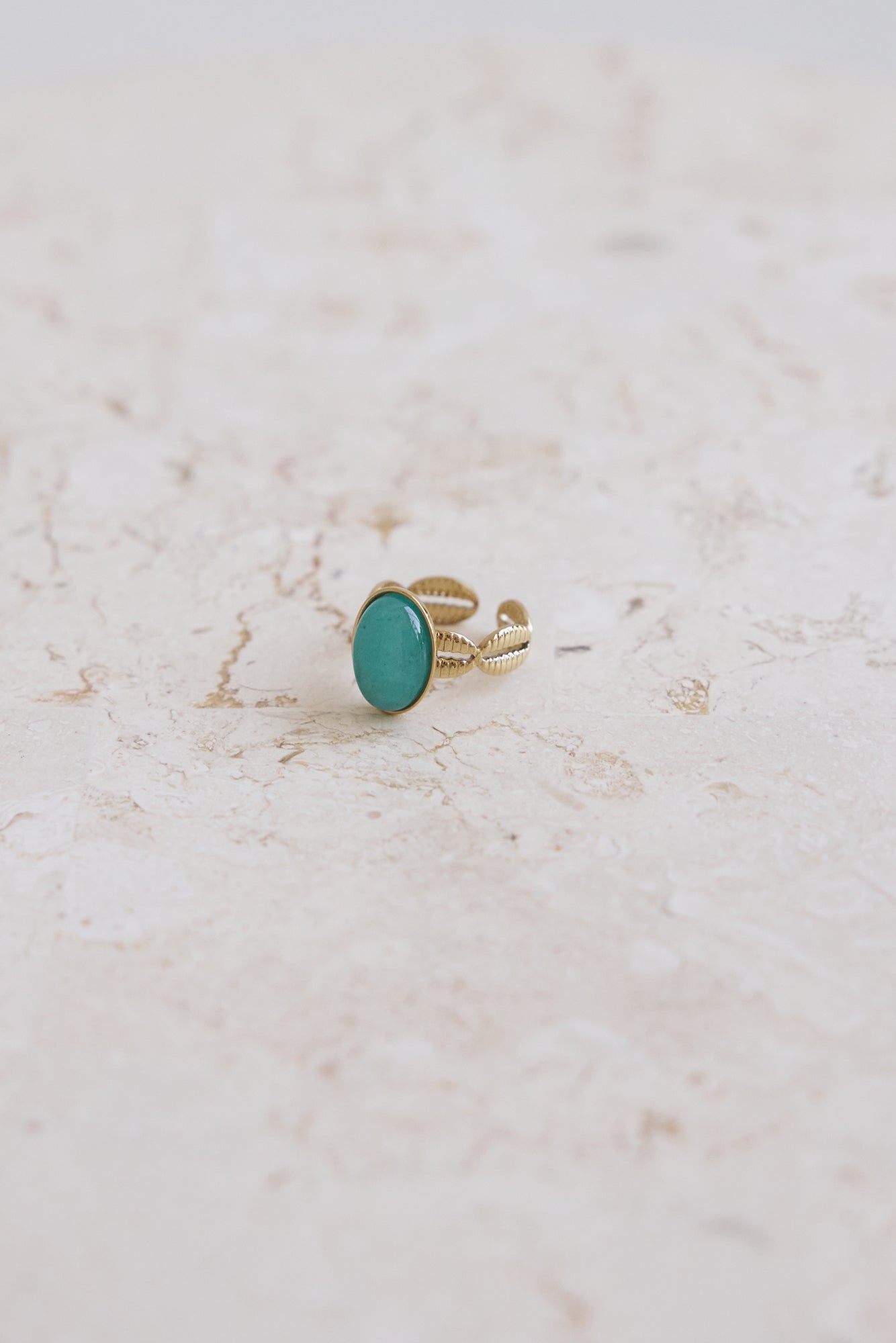 Worldly Wonders Ring Green Gold-Trogz