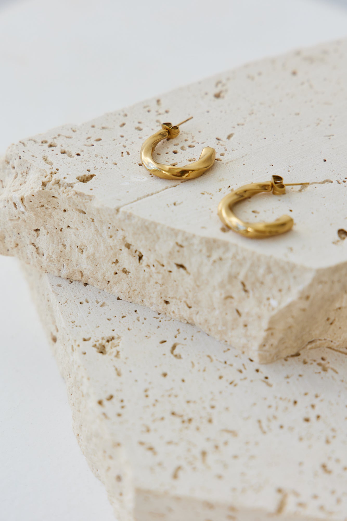 18k Gold Plated Mithriel Earrings Gold-Trogz