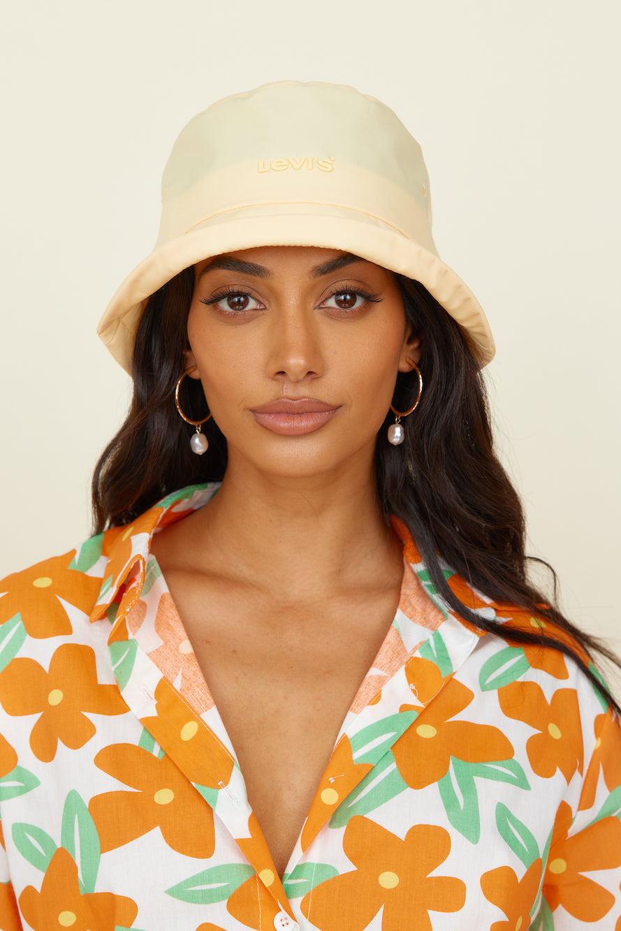 LEVI'S Bucket Hat Pastel Yellow-Trogz