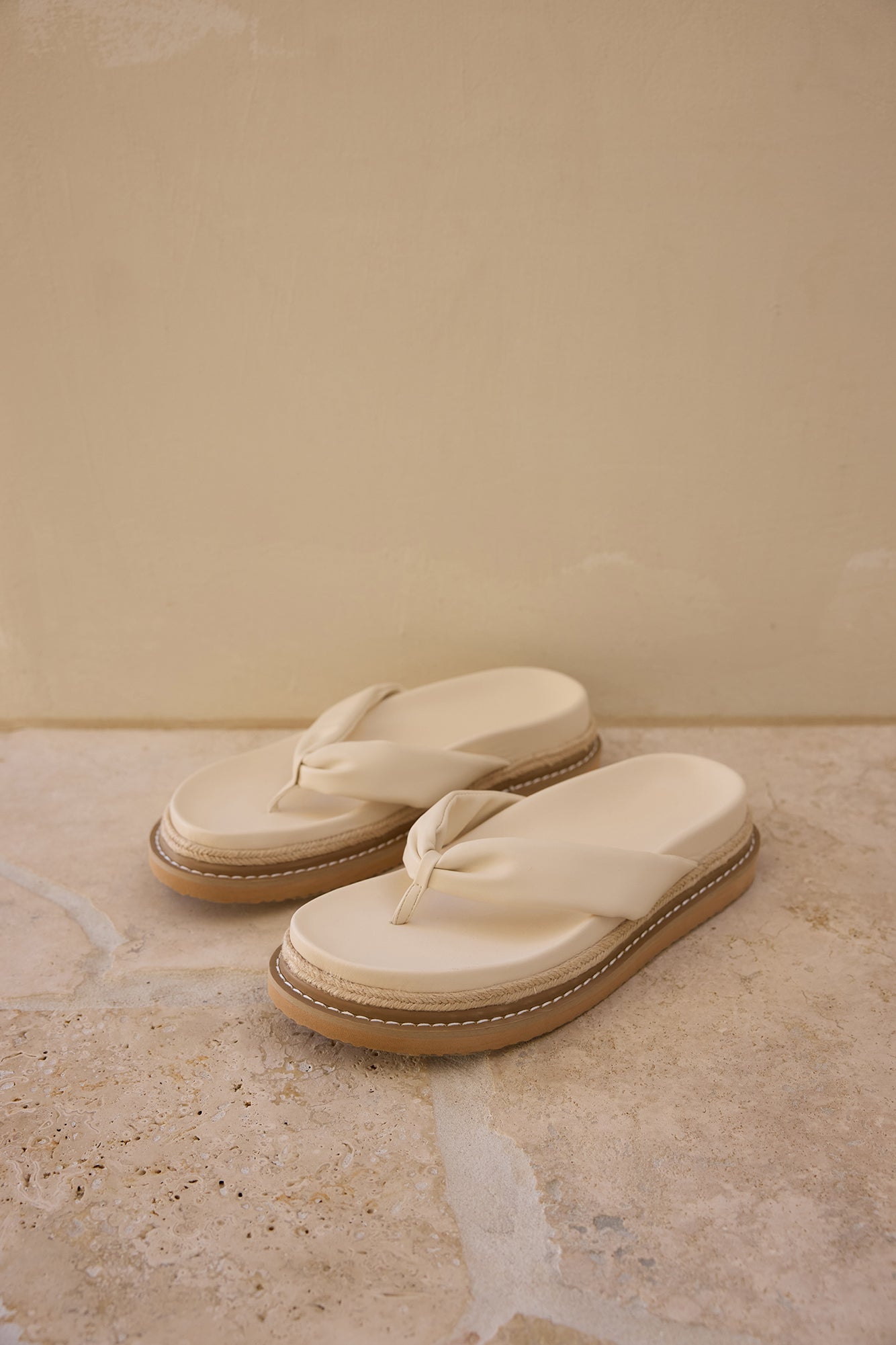 Aisling Sandal Bone-Trogz