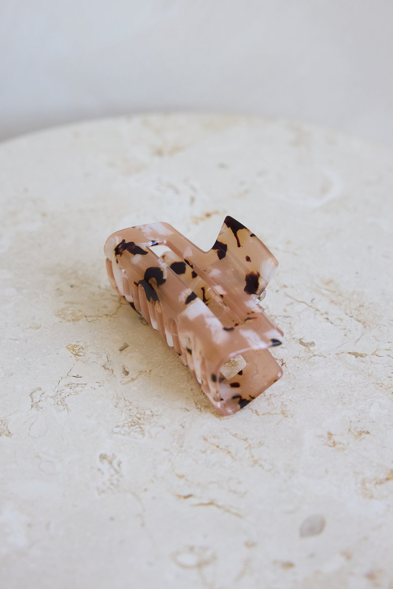 Coconuts Claw Clip Beige-Trogz