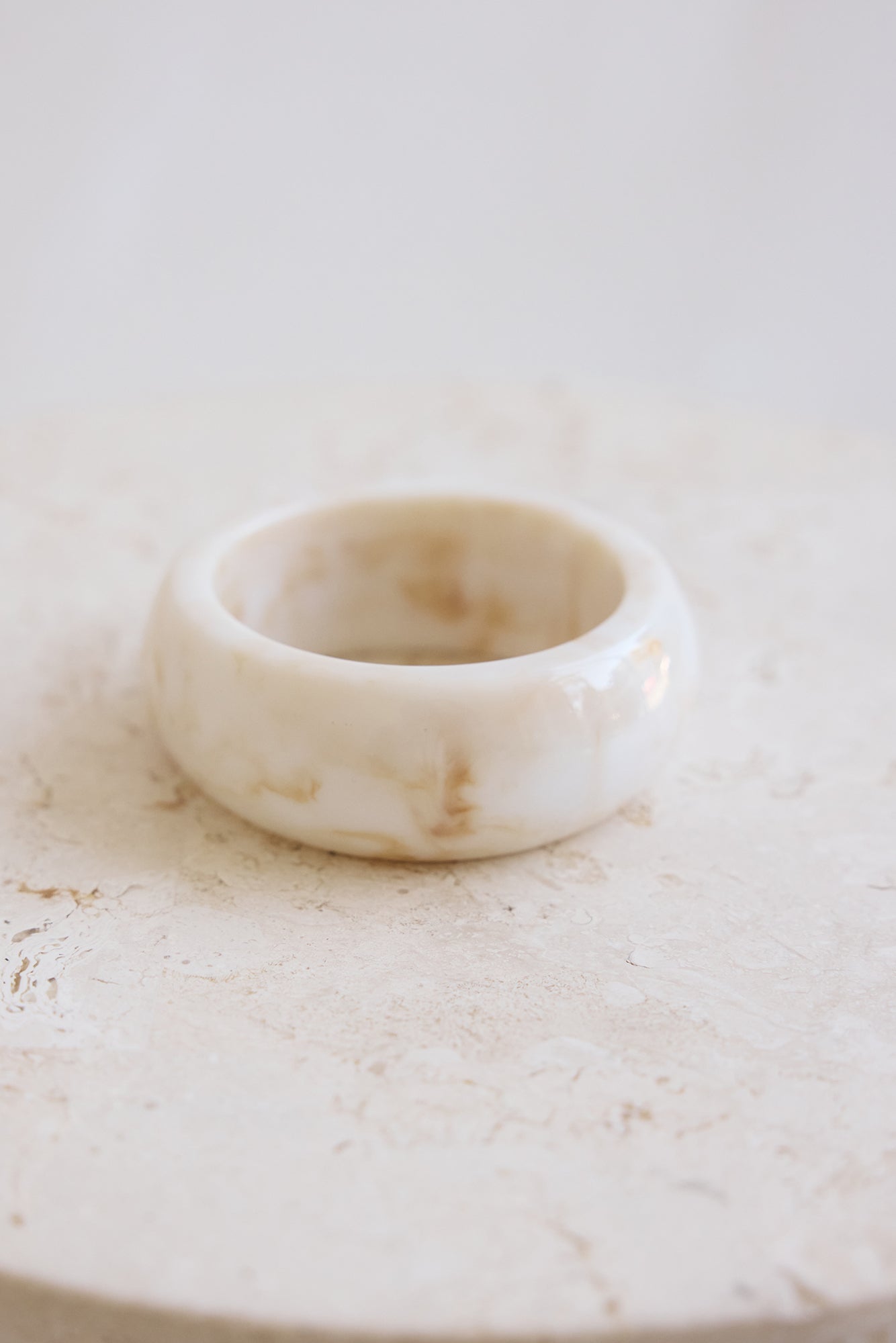 seacoralbangle-cream-Trogz