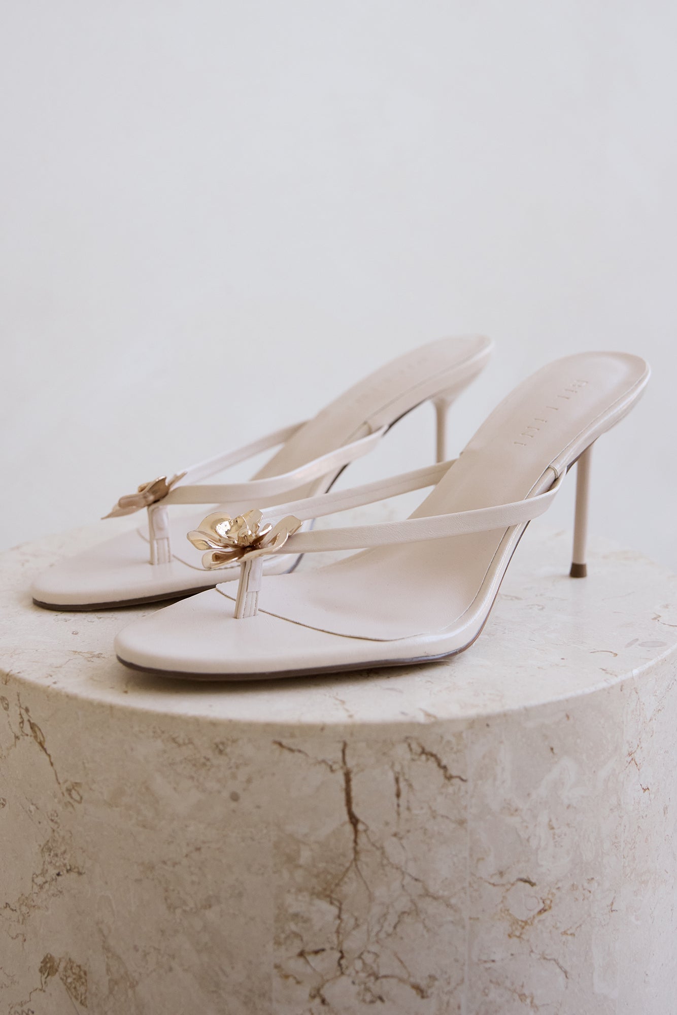 Dallela Heel Pearl Shine-Trogz