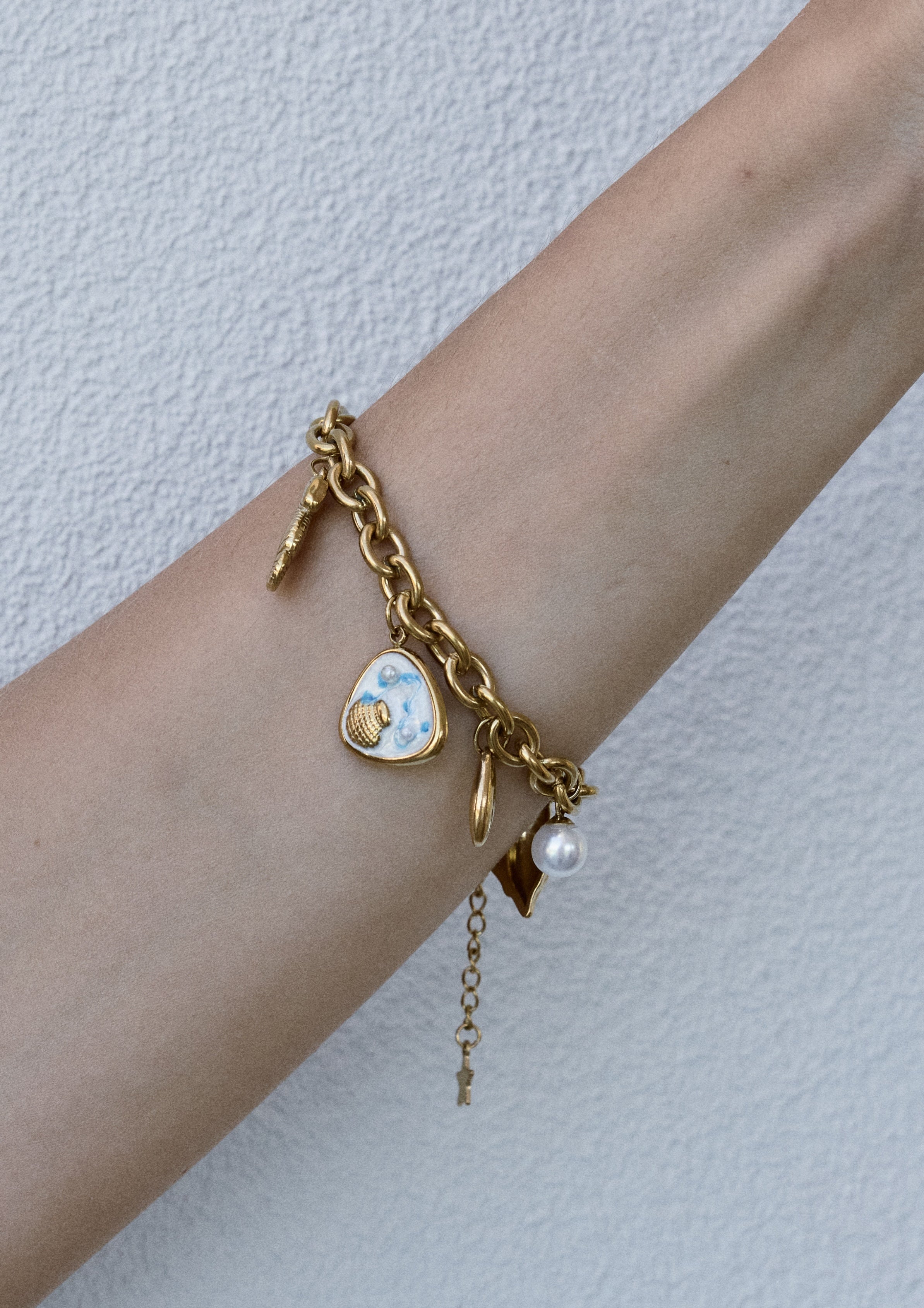 Oceans Eyes Bracelet Gold-Trogz