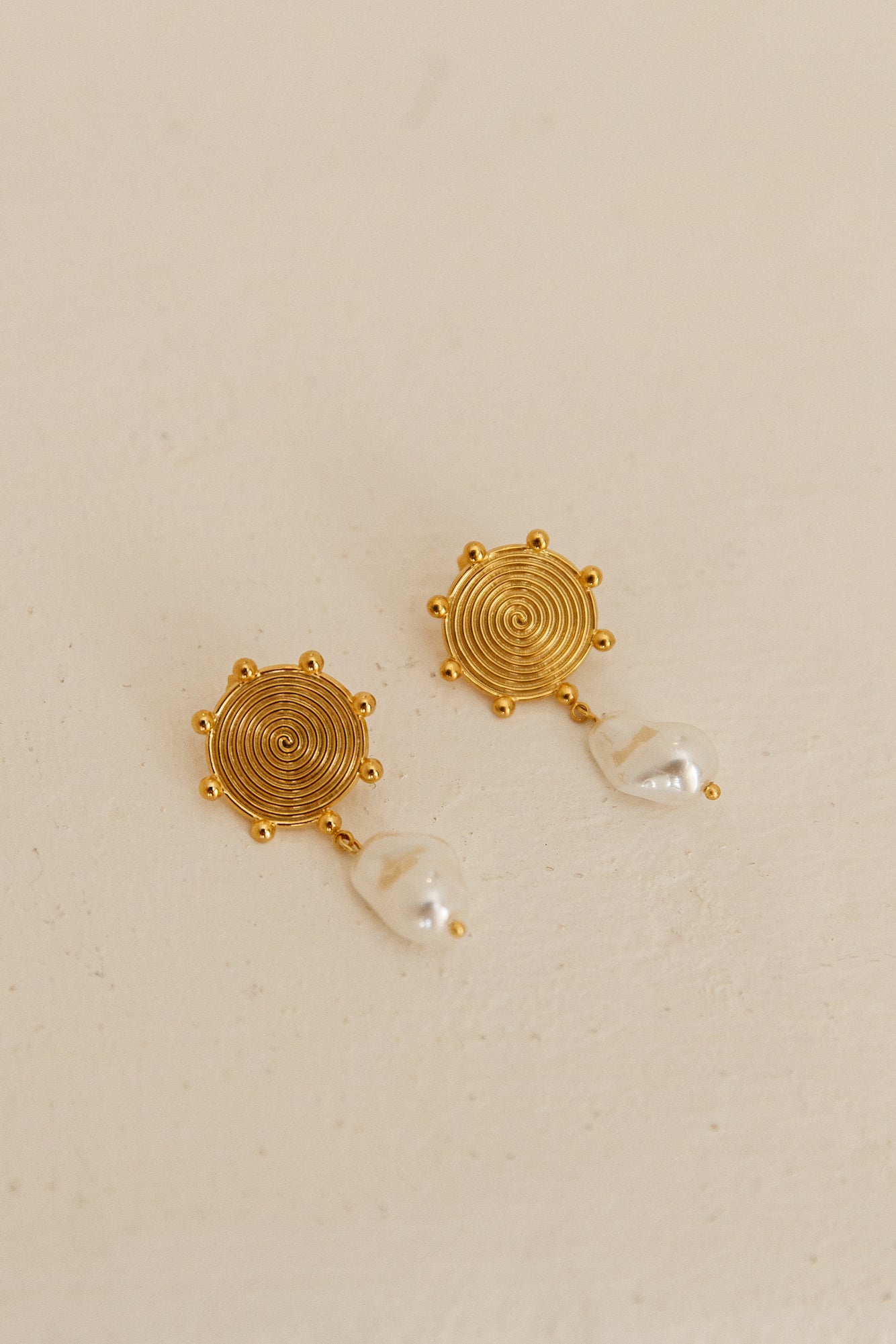 18K Gold Plated Solar Love Earrings Gold-Trogz