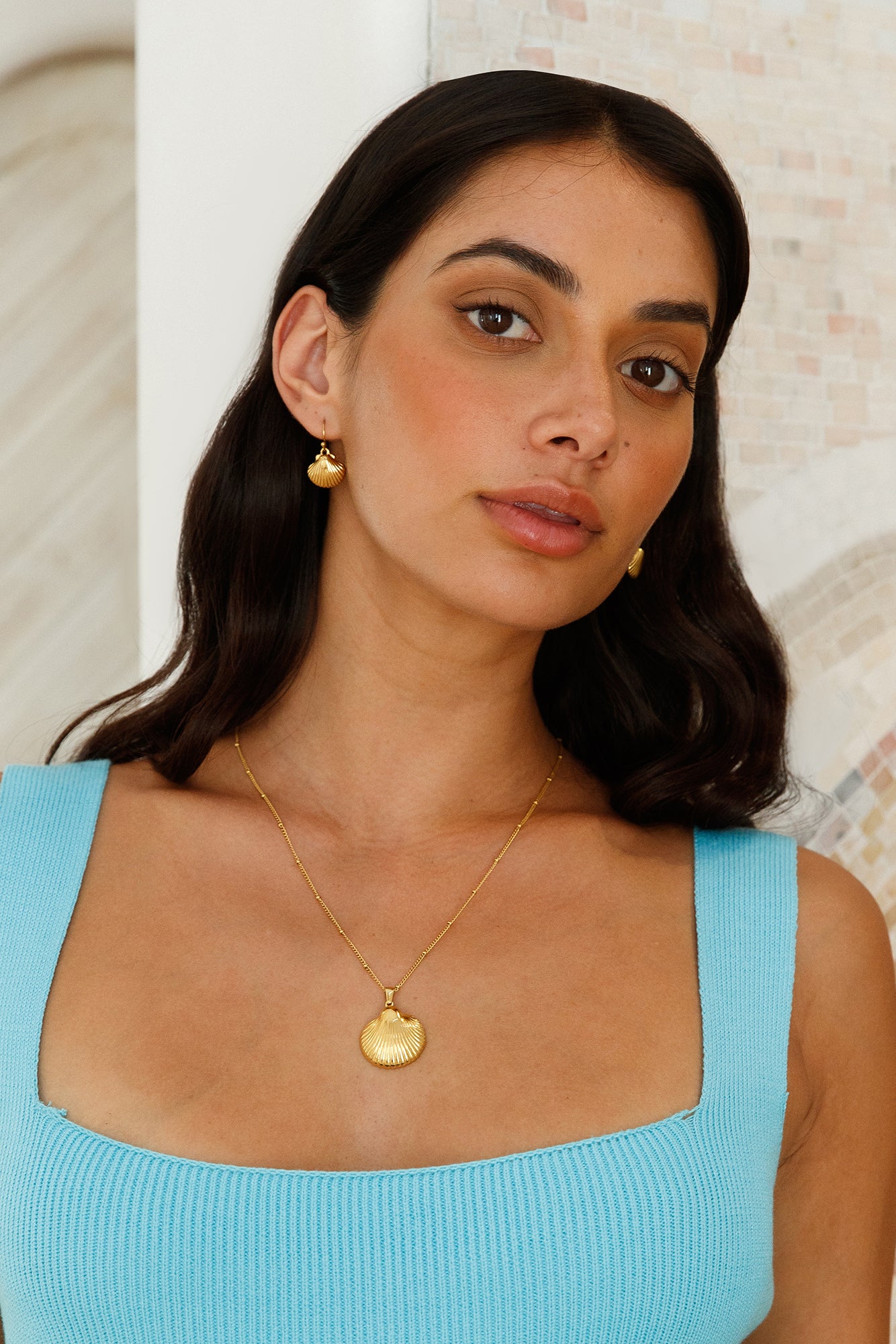 18k Gold Plated Seashell Island Necklace Gold-Trogz