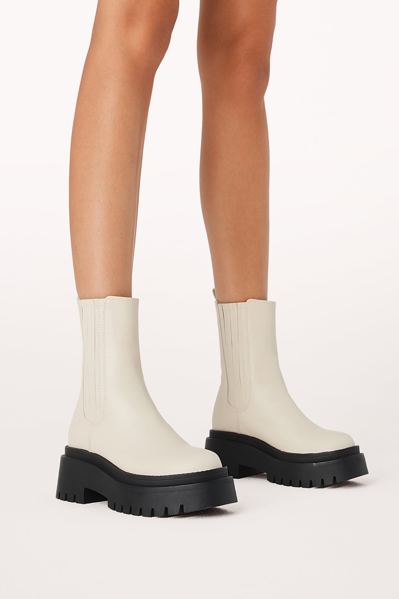 Fraser Boot Bone Black-Trogz