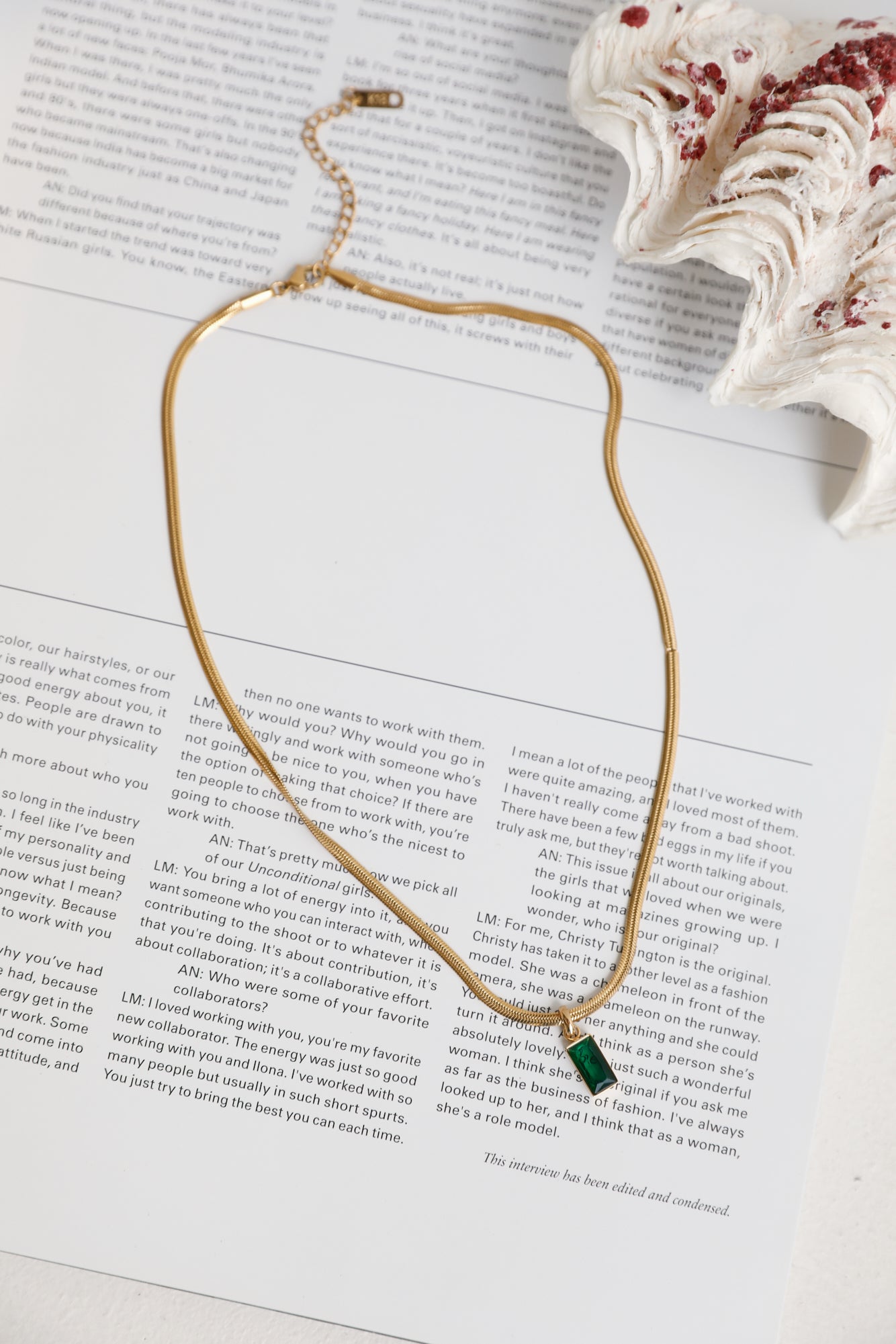 18k Gold Plated Looking Glass Necklace Green-Trogz